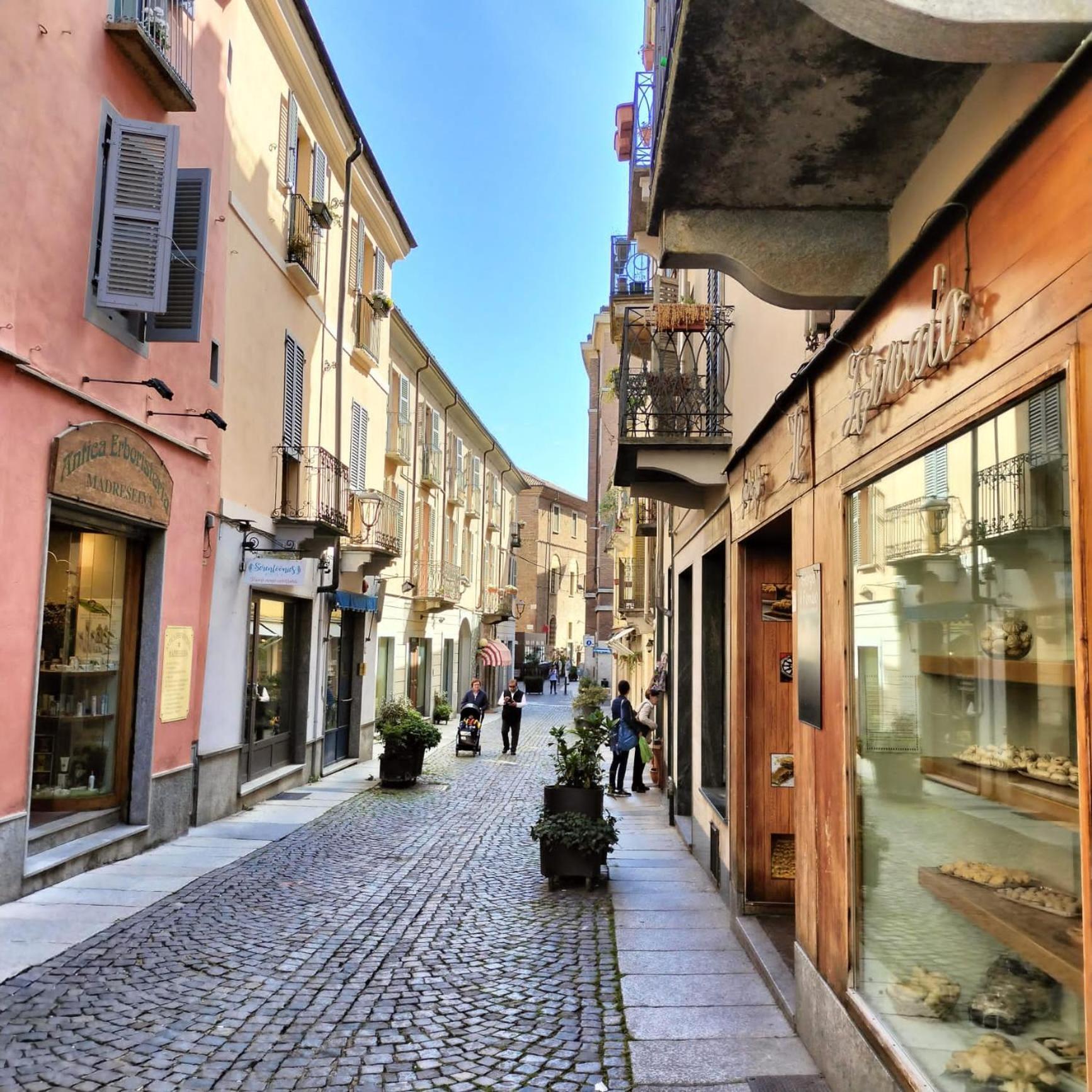 Ca' Balenga - Centralissimo Con Posto Auto Coperto Gratuito Asti Buitenkant foto